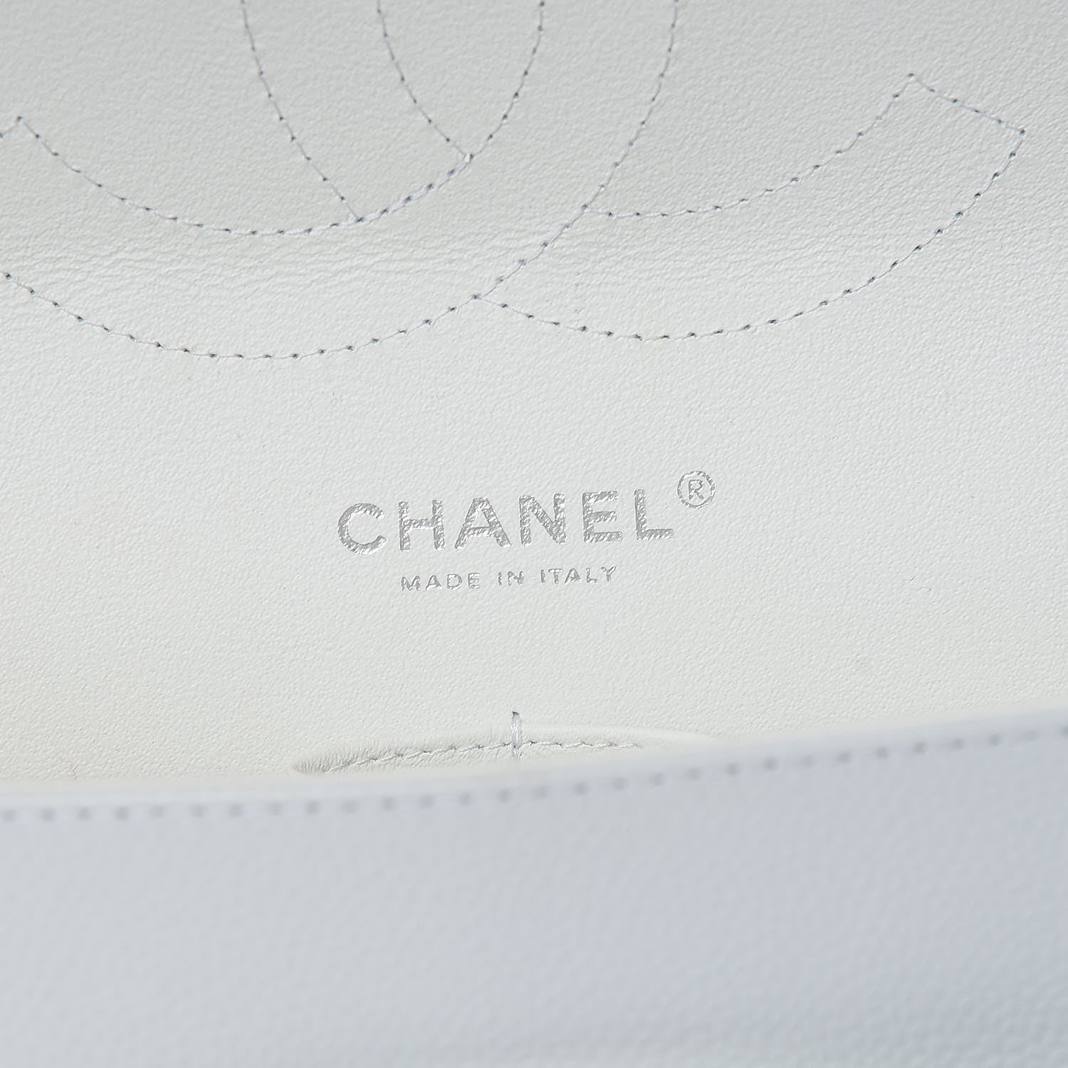 Chanel Caviar Quilted Jumbo Double Flap White 8 of 17