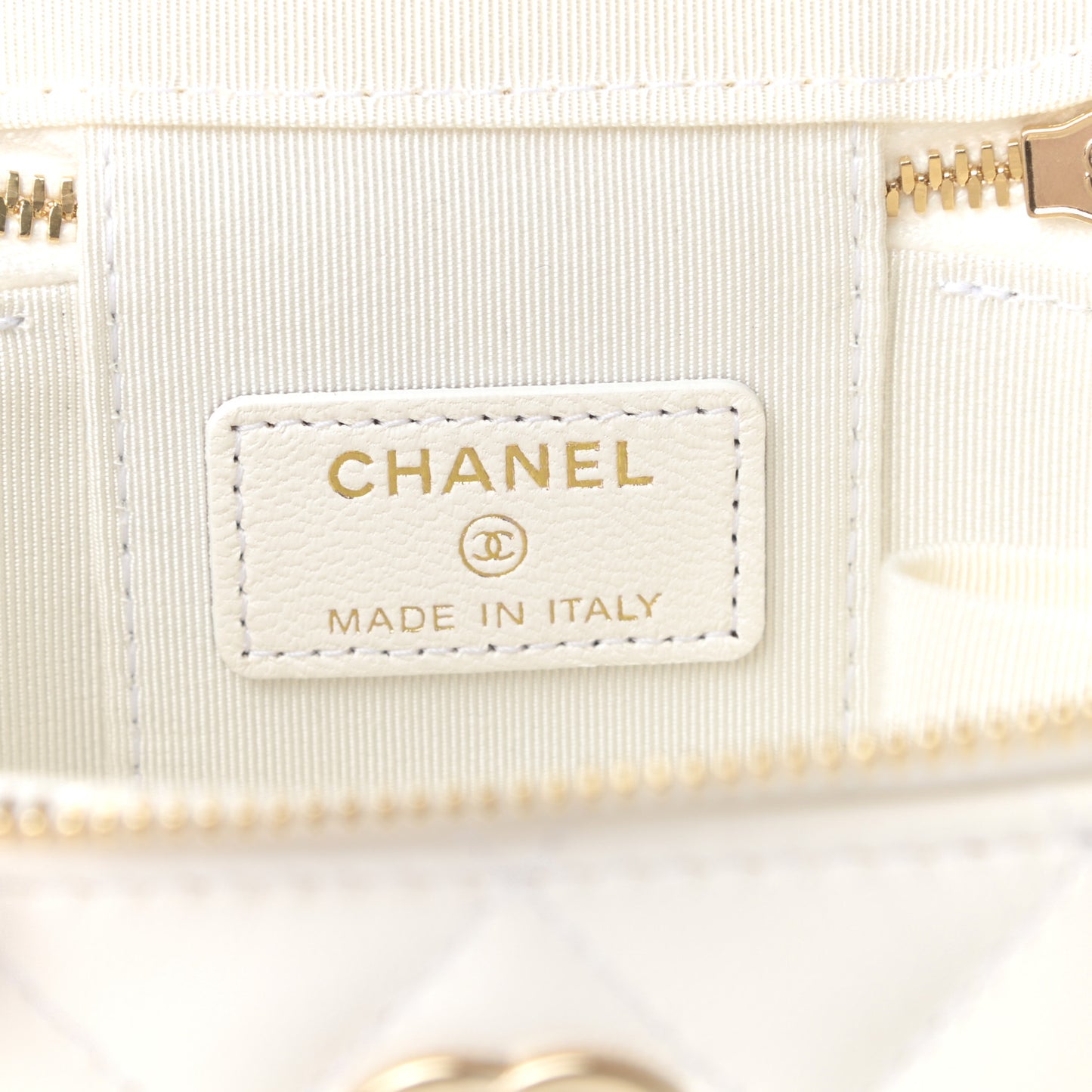 Lambskin Quilted Small Camellia Bow Vanity Case With Chain White