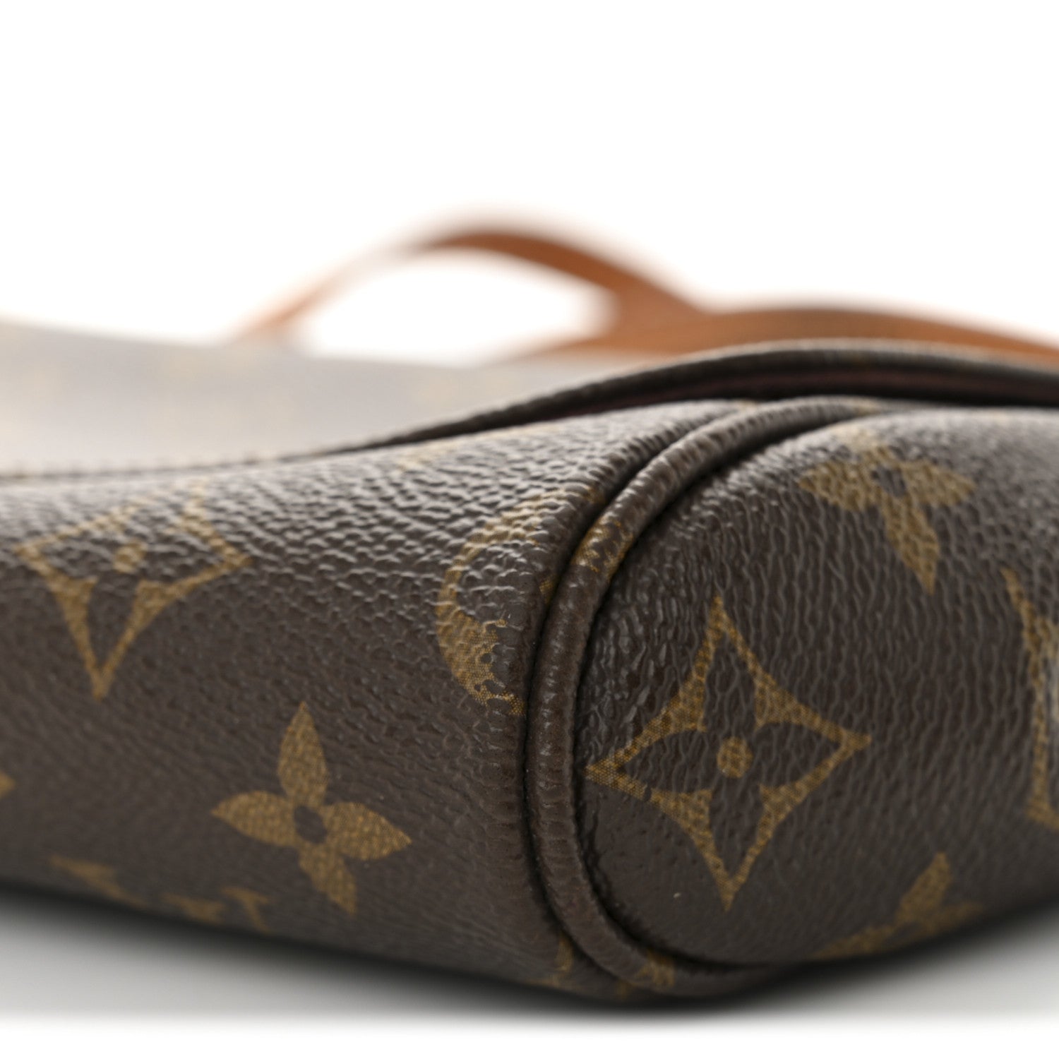 Louis Vuitton Monogram Favorite MM 9 of 14