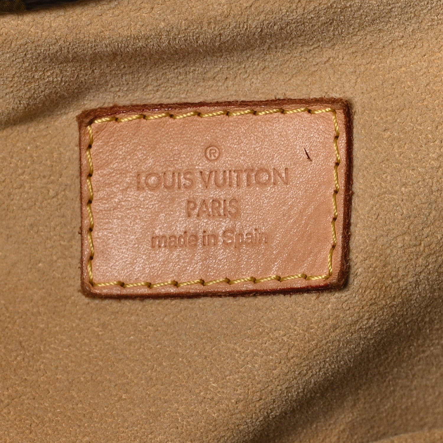 Louis Vuitton Monogram Artsy MM 6 of 10