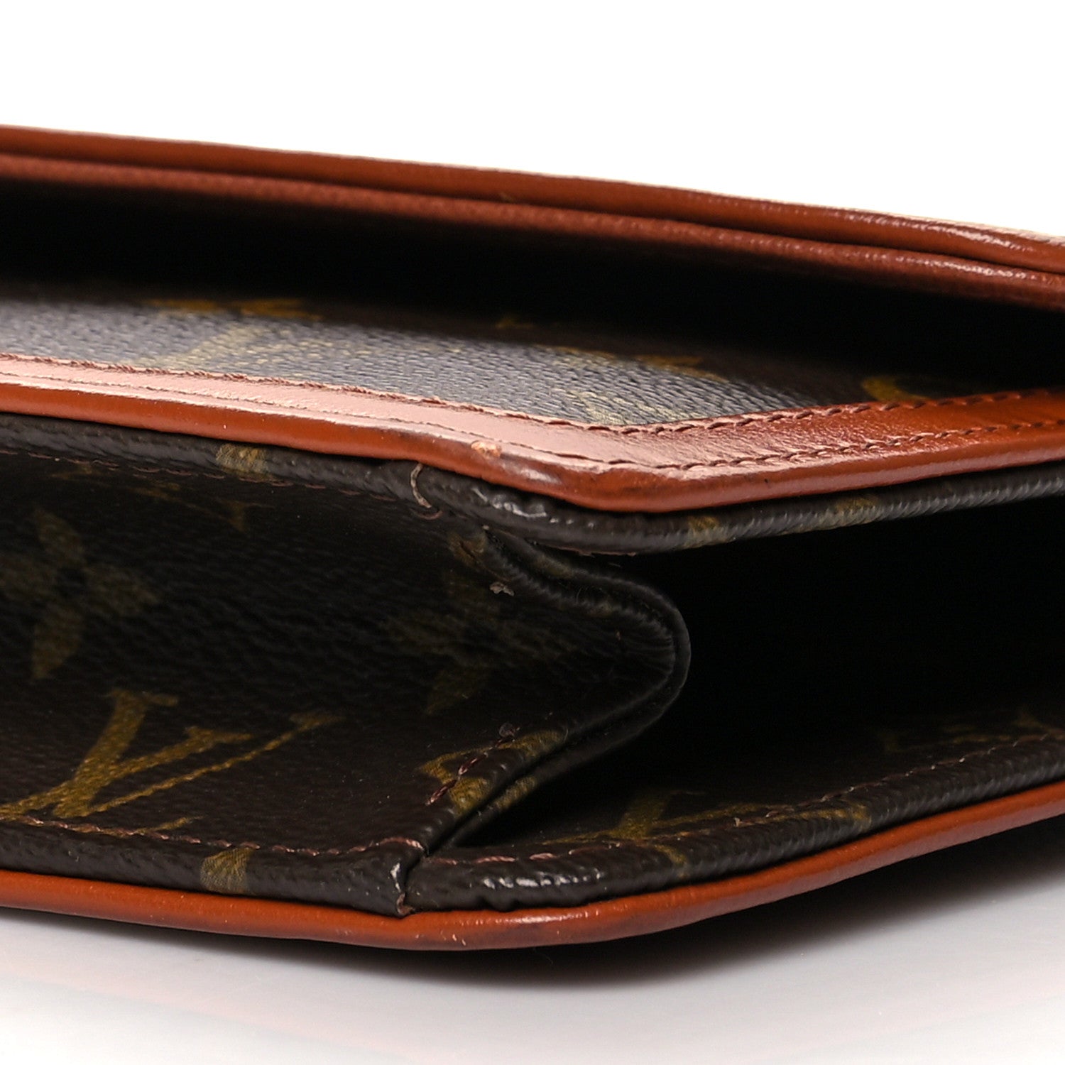 Louis Vuitton Monogram Pochette Dame 26 9 of 9