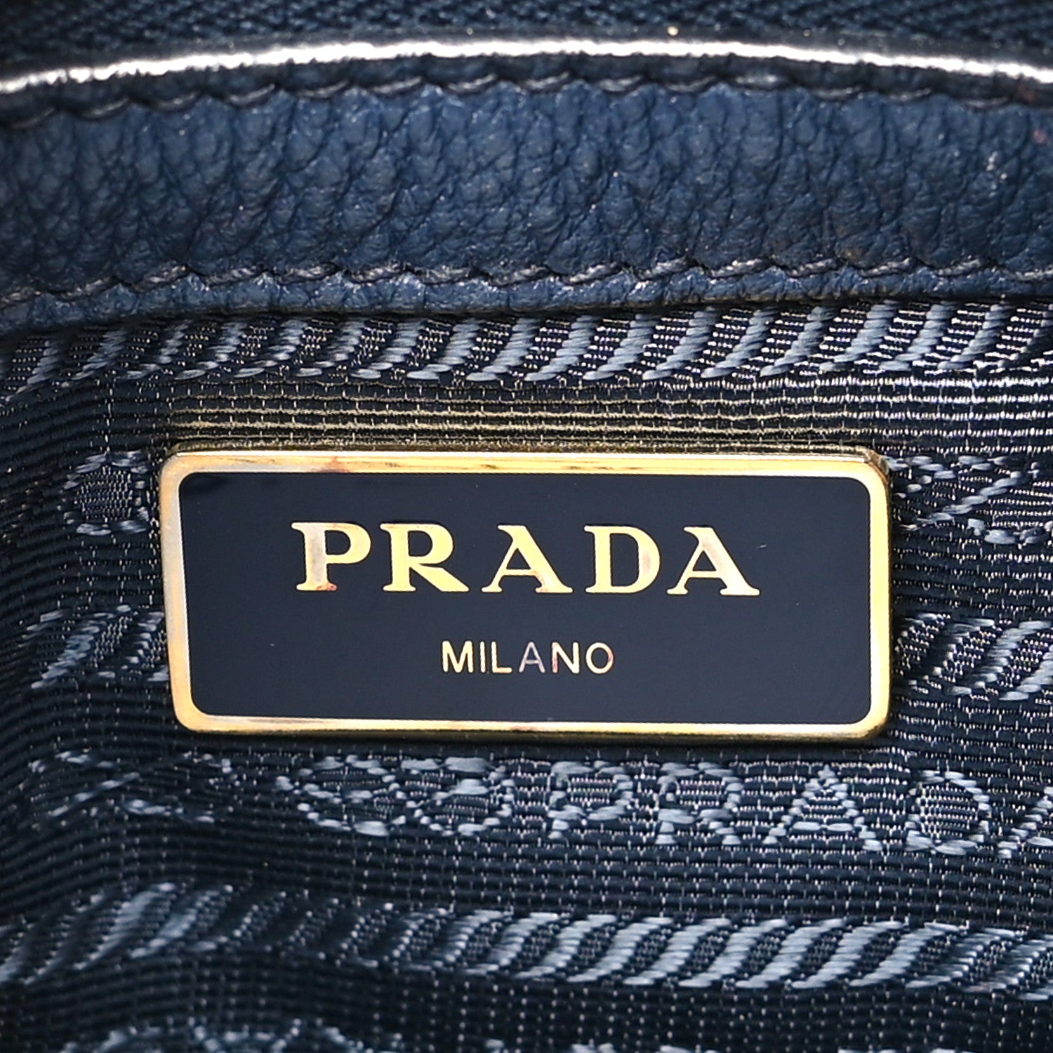 Prada Vitello Phenix Shopping Tote Baltico 1867411 – FASHIONPHILE