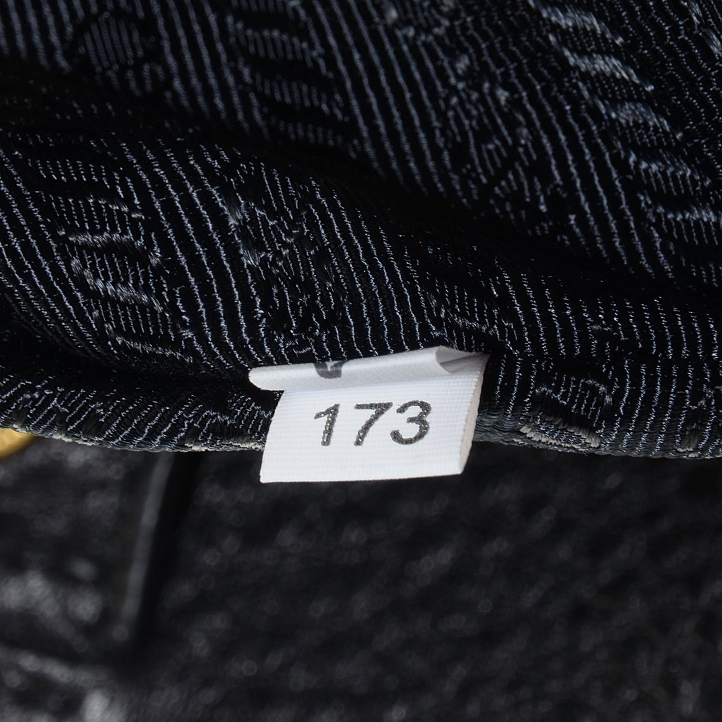 Vitello Daino Tote Nero Black