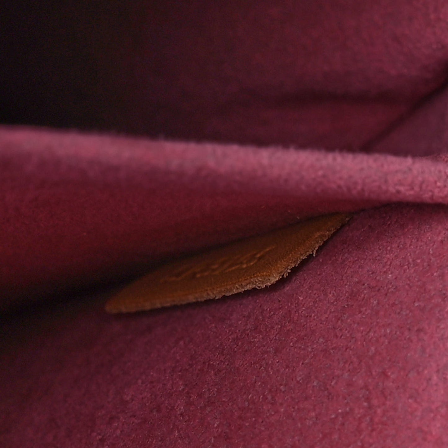 Epi Twist Shoulder Bag MM Coquelicot