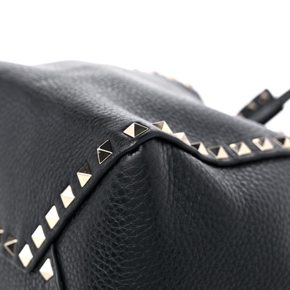 Valentino Garavani Grained Calfskin Small Rockstud Bucket Bag Black 8 of 11