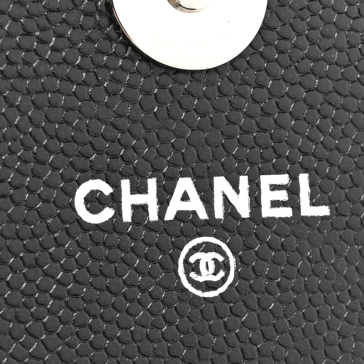 Caviar Quilted My Everything Clutch With Chain Black