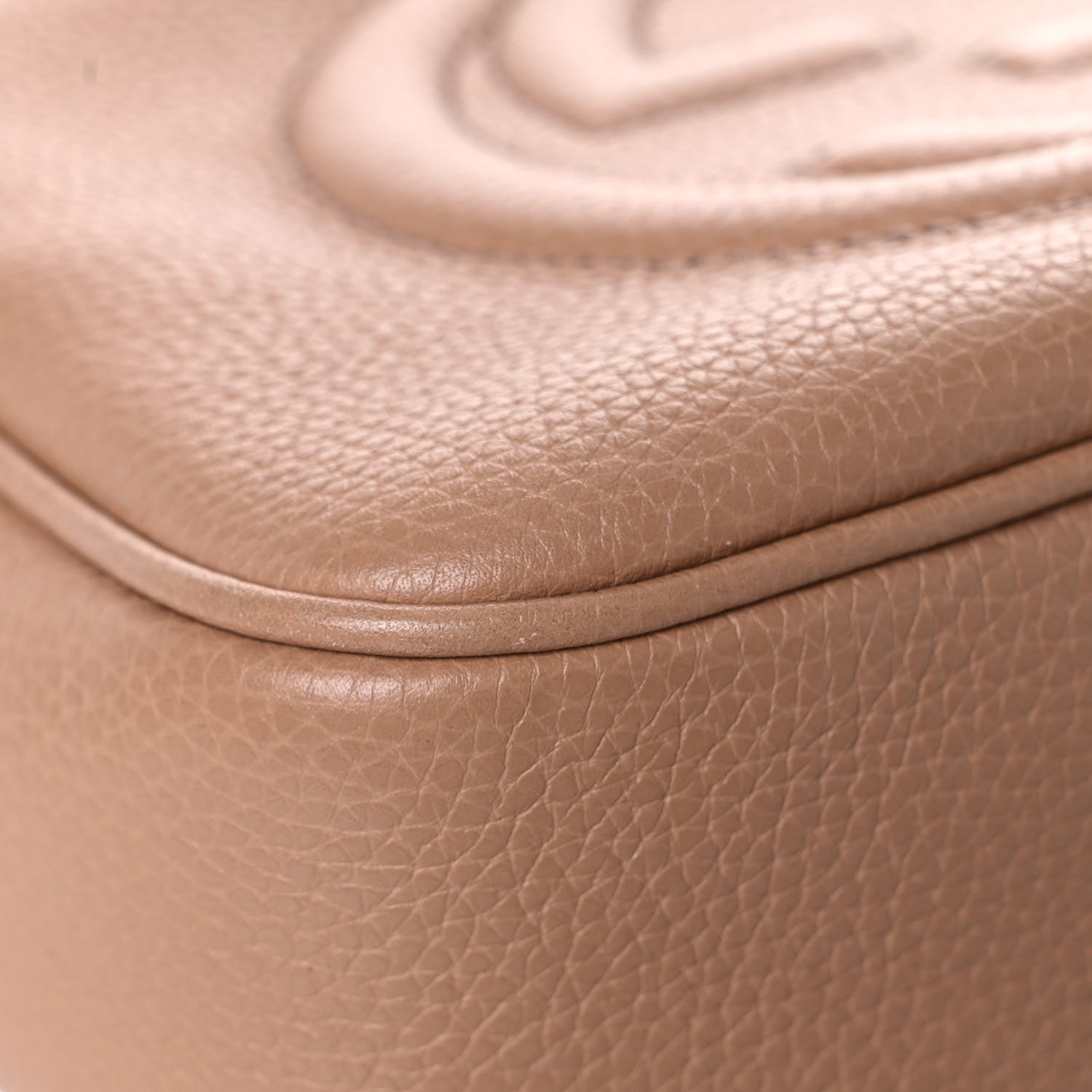 Gucci Pebbled Calfskin Small Soho Disco Bag Camelia 6 of 15