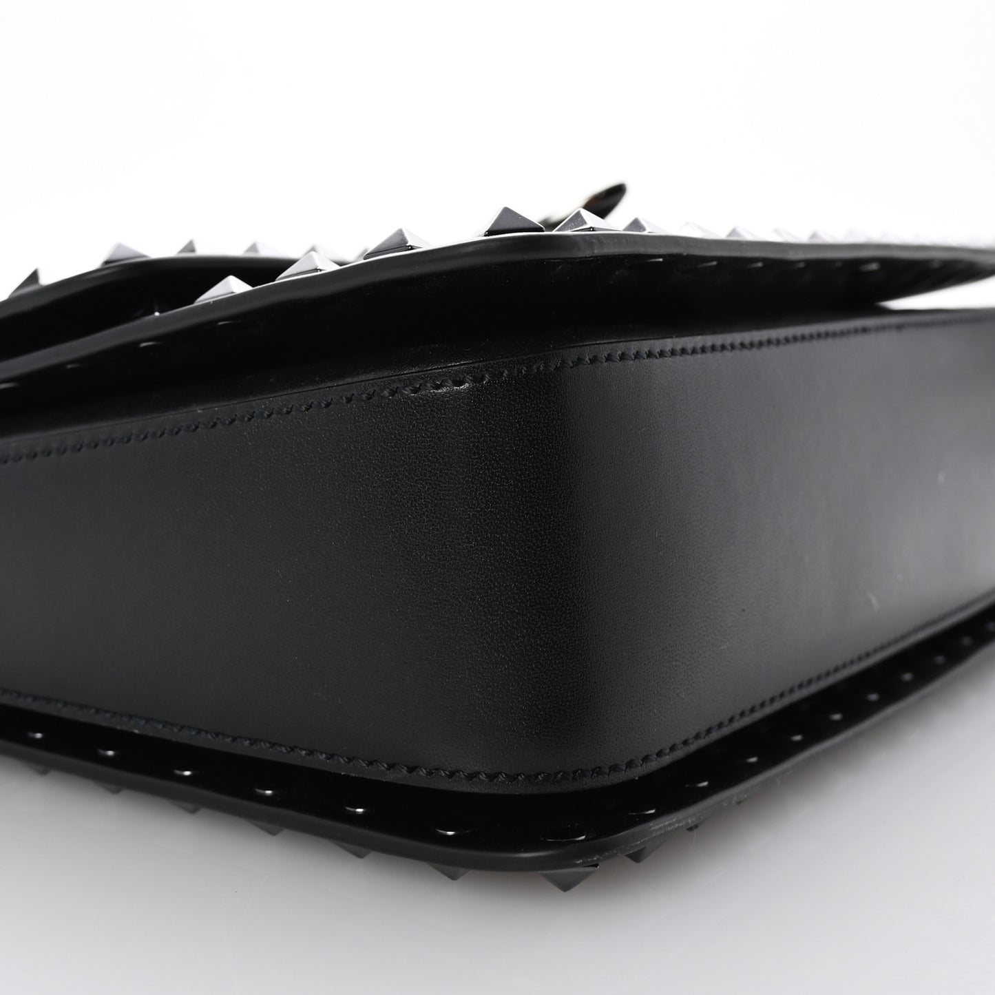 Smooth Calfskin Enamel Tonal Rockstud23 Shoulder Bag Black