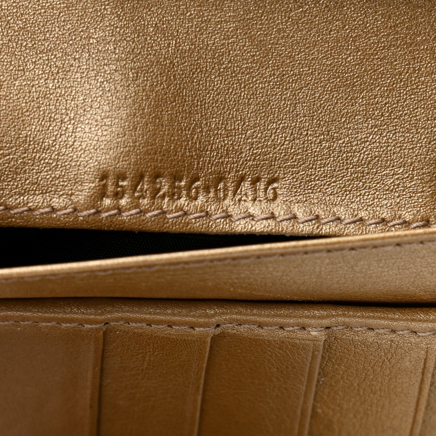 Metallic Guccissima Abbey Continental Wallet Gold