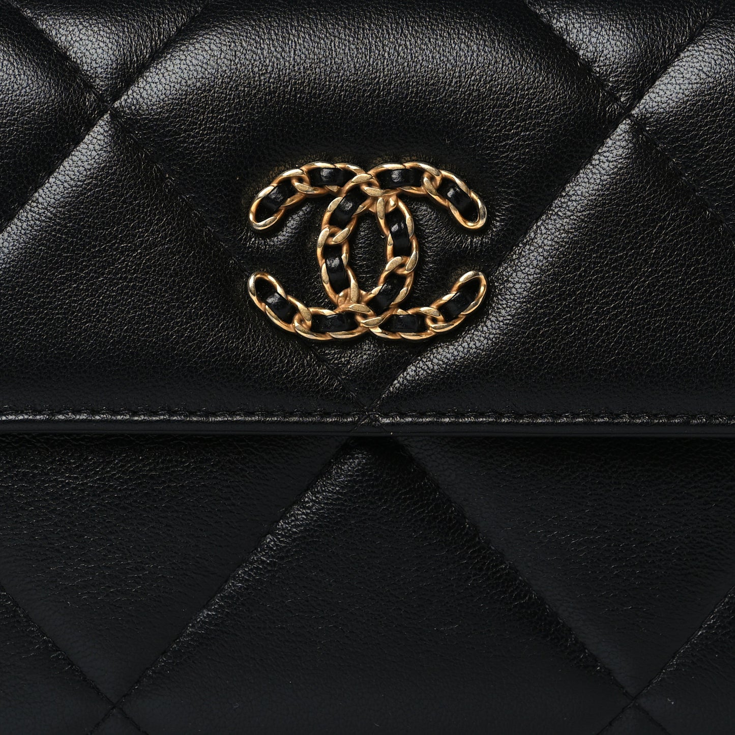 Lambskin Quilted Chanel 19 Flap Clutch Black