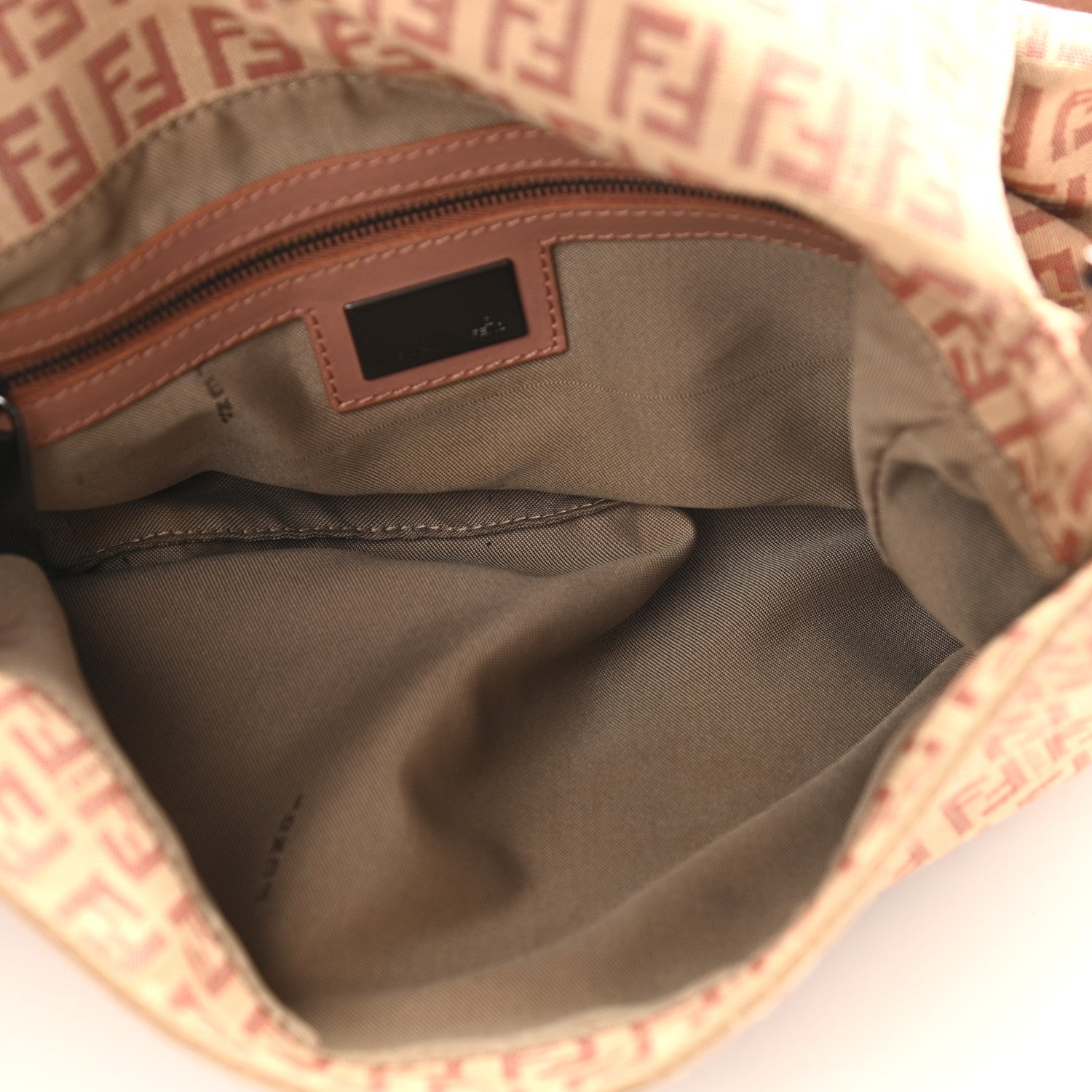Fendi Zucchino Vitello Mama Baguette Beige Bruciato Bois de Rose 4 of 13