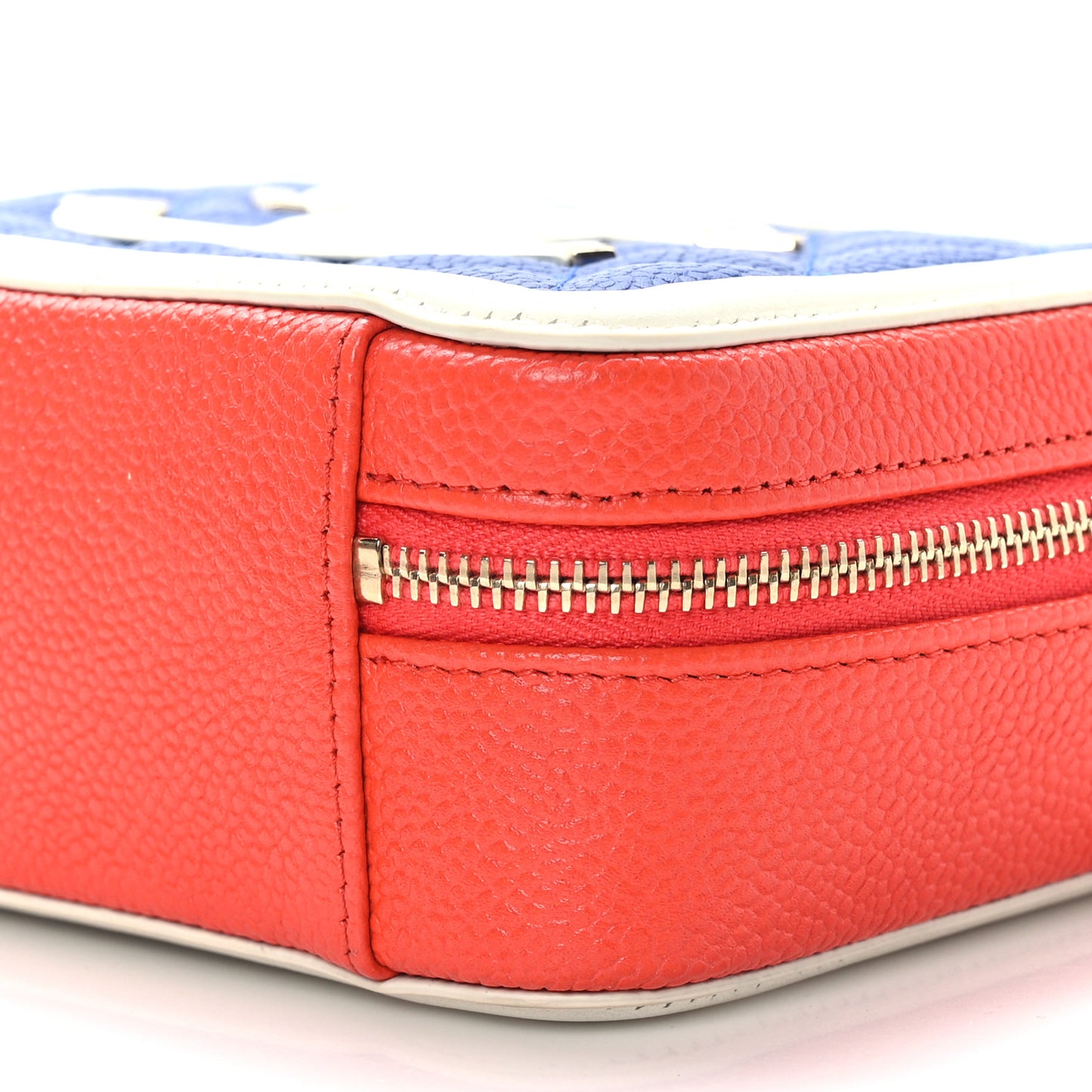 Caviar Quilted Filigree Vanity Clutch With Chain Blue White Red