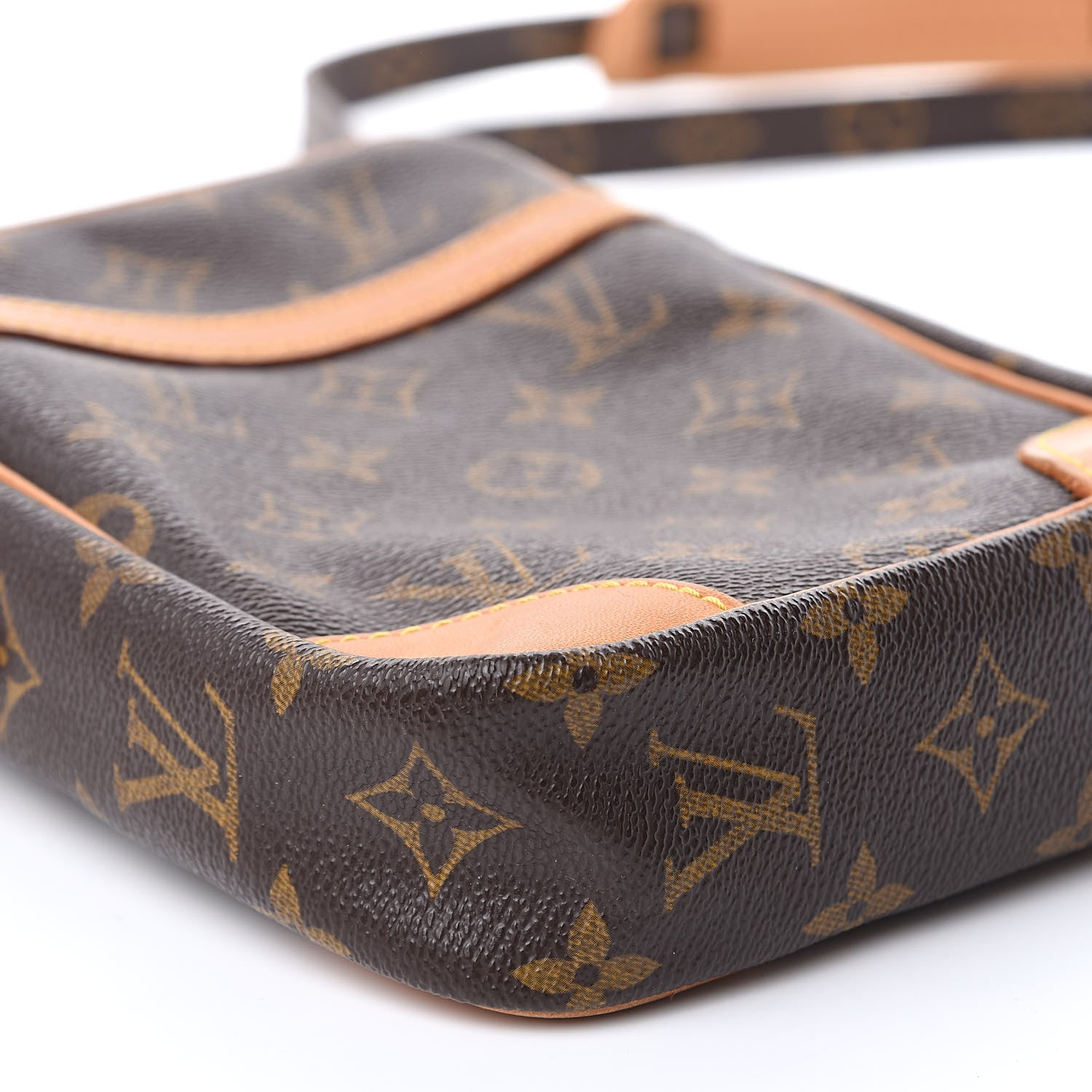 Louis Vuitton Monogram Danube 21 8 of 12