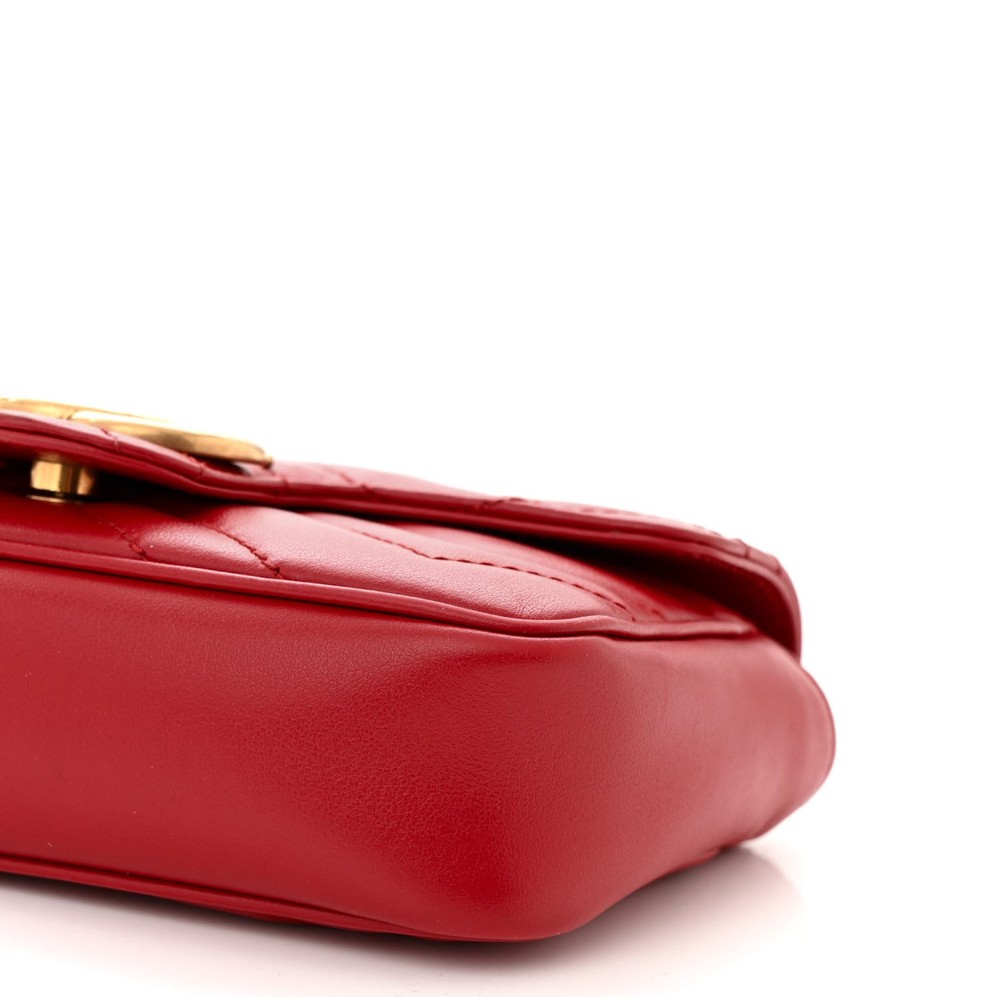 Calfskin Matelasse Super Mini GG Marmont Shoulder Bag Hibiscus Red
