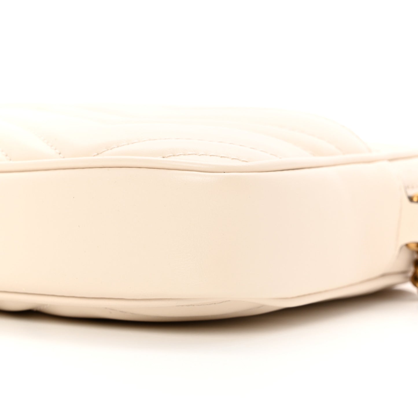Calfskin Matelasse GG Marmont Multi-Use Mini Bag 85 34 Black Perfect Pink Mystic White