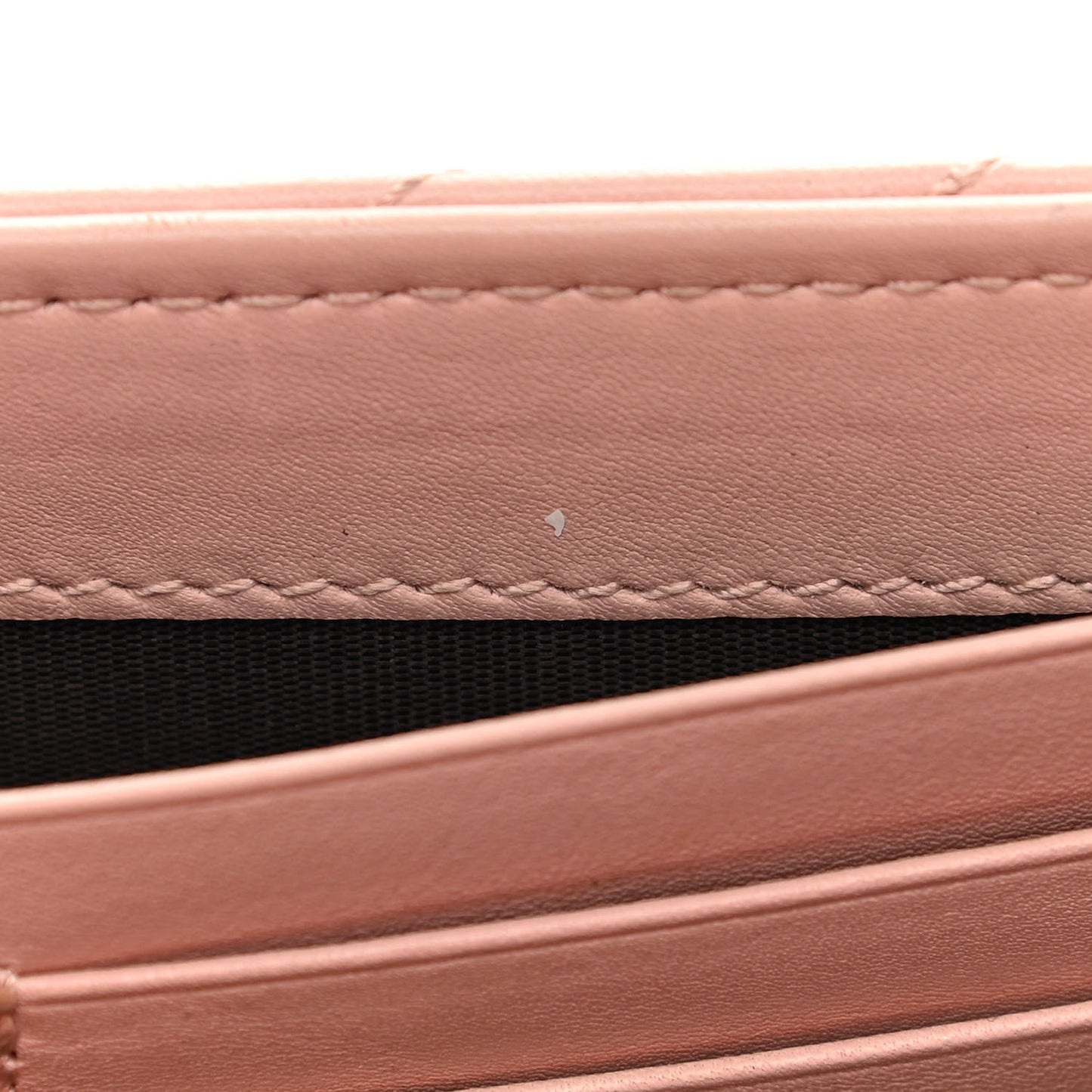 Calfskin Matelasse GG Marmont Chain Wallet Perfect Pink