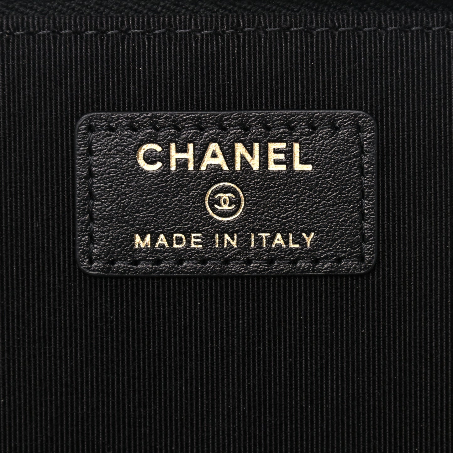 Lambskin Camellia Embossed Small Vanity Case With Chain Black