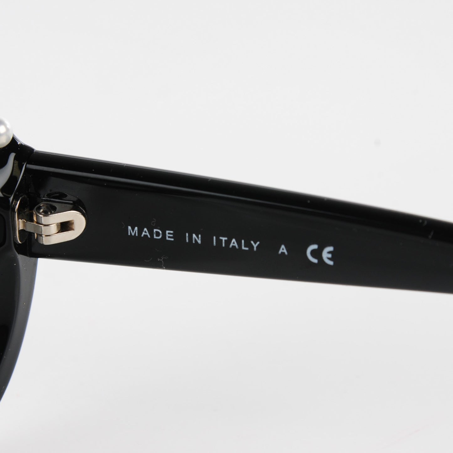 Freshwater Cultured Pearl Cat Eye Sunglasses 6038H Black