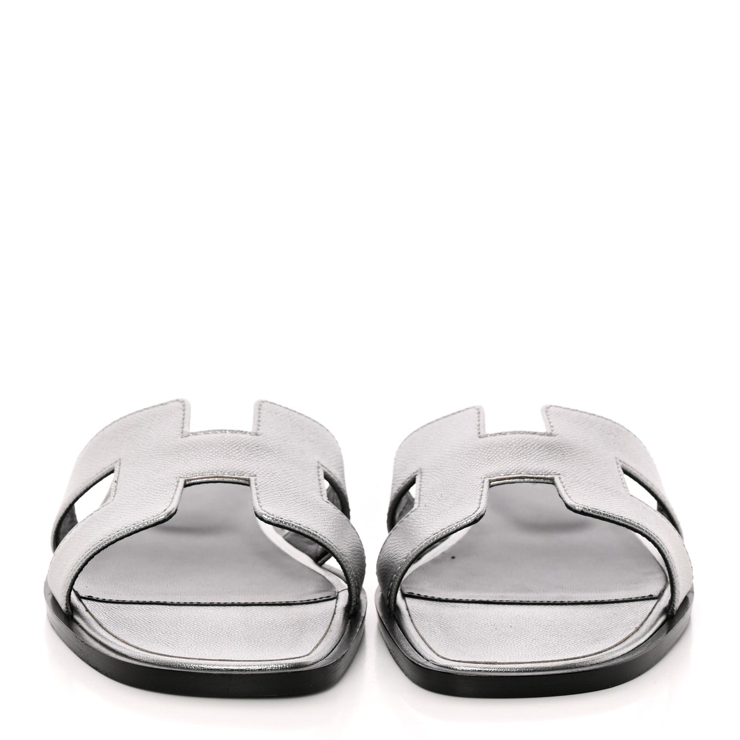 Metallic Epsom Oran Sandals 37.5 Gris Argente