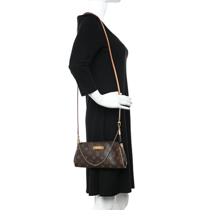 Louis Vuitton Monogram Eva Clutch 2 of 15