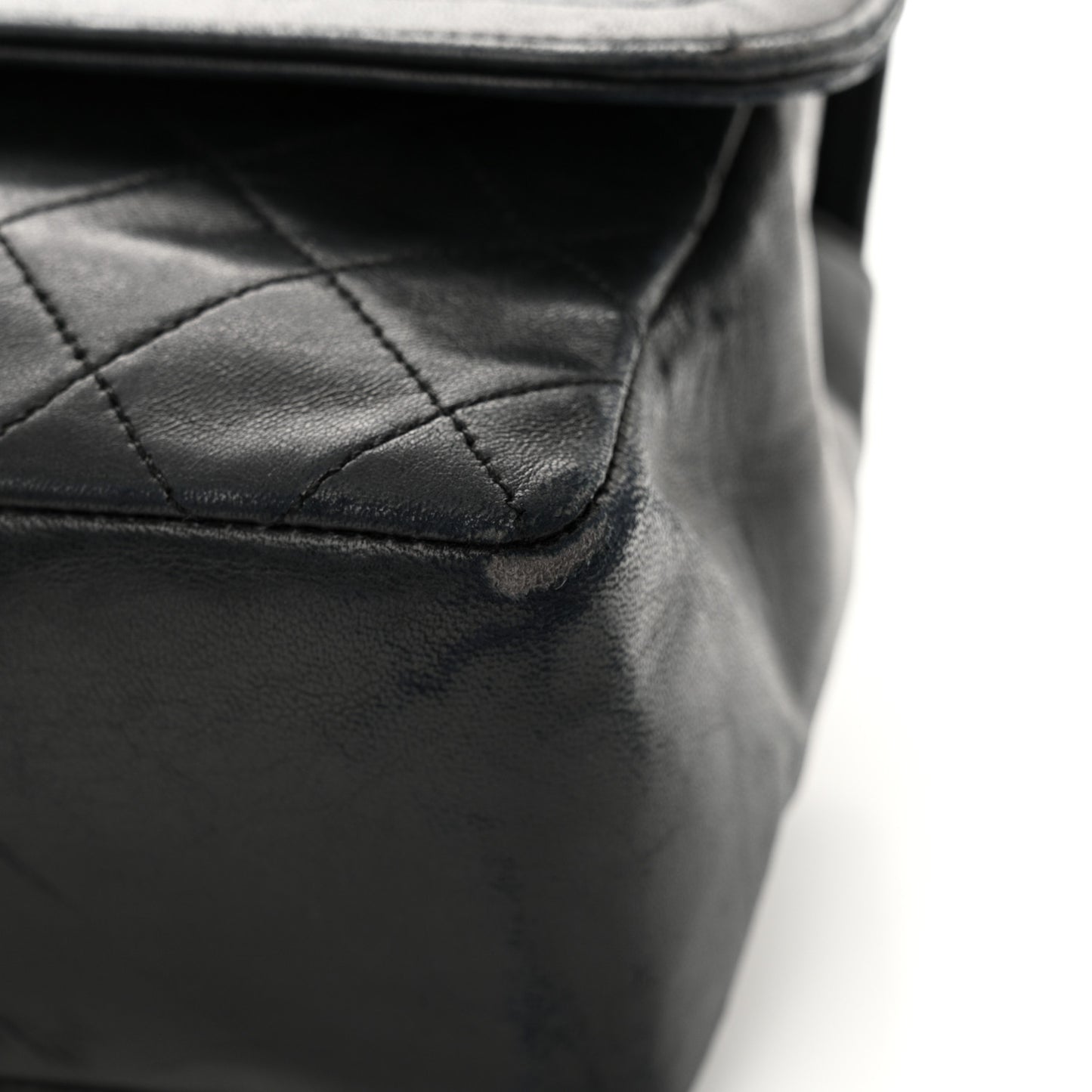 Lambskin Quilted Medium Single Flap Black