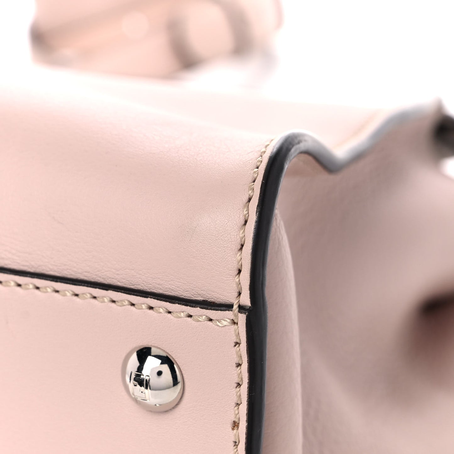 Vitello Seta Shiny Nappa Medium Peekaboo Iconic Satchel Soap Opale