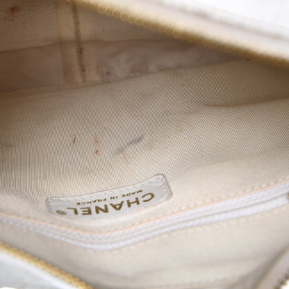 Chanel Caviar Quilted Hobo White 9 of 18