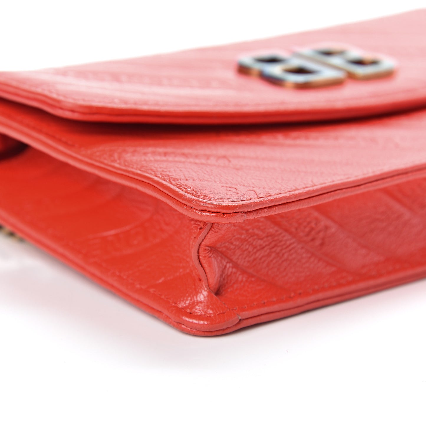 Shiny Goatskin Logo Embossed BB Wallet On Chain Vivid Red