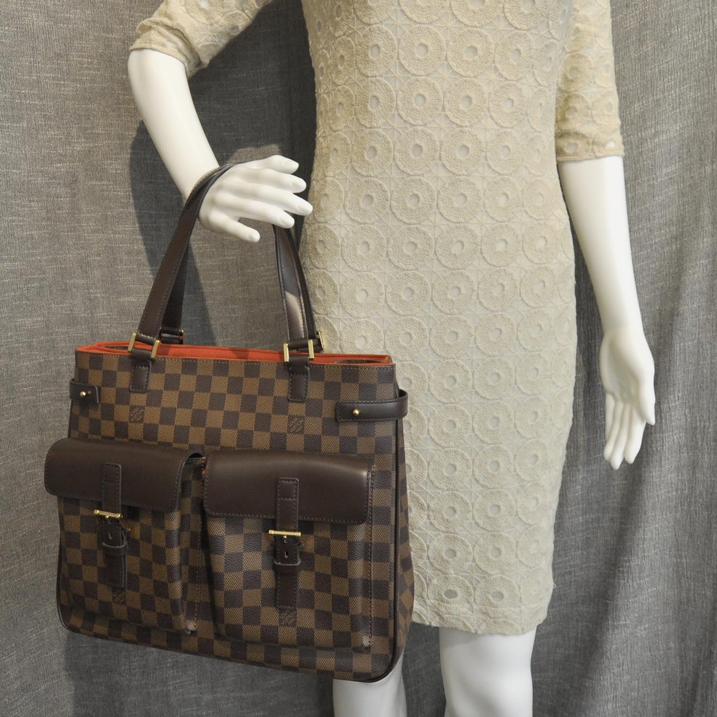 Damier Ebene Uzes