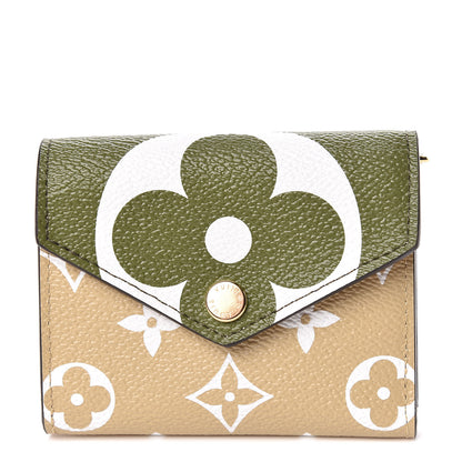 Louis Vuitton Monogram Giant Zoe Wallet Kaki 1 of 8