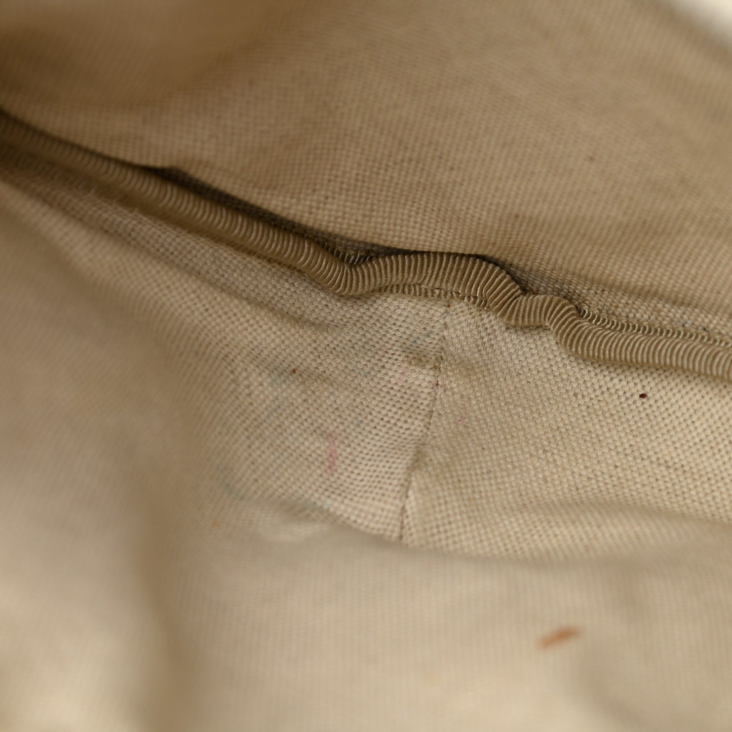 Grained Calfskin Small Logo Belt Bag White