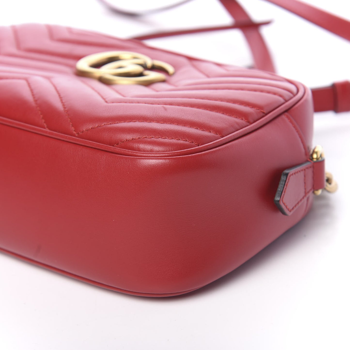 Calfskin Matelasse Small GG Marmont Chain Shoulder Bag Hibiscus Red