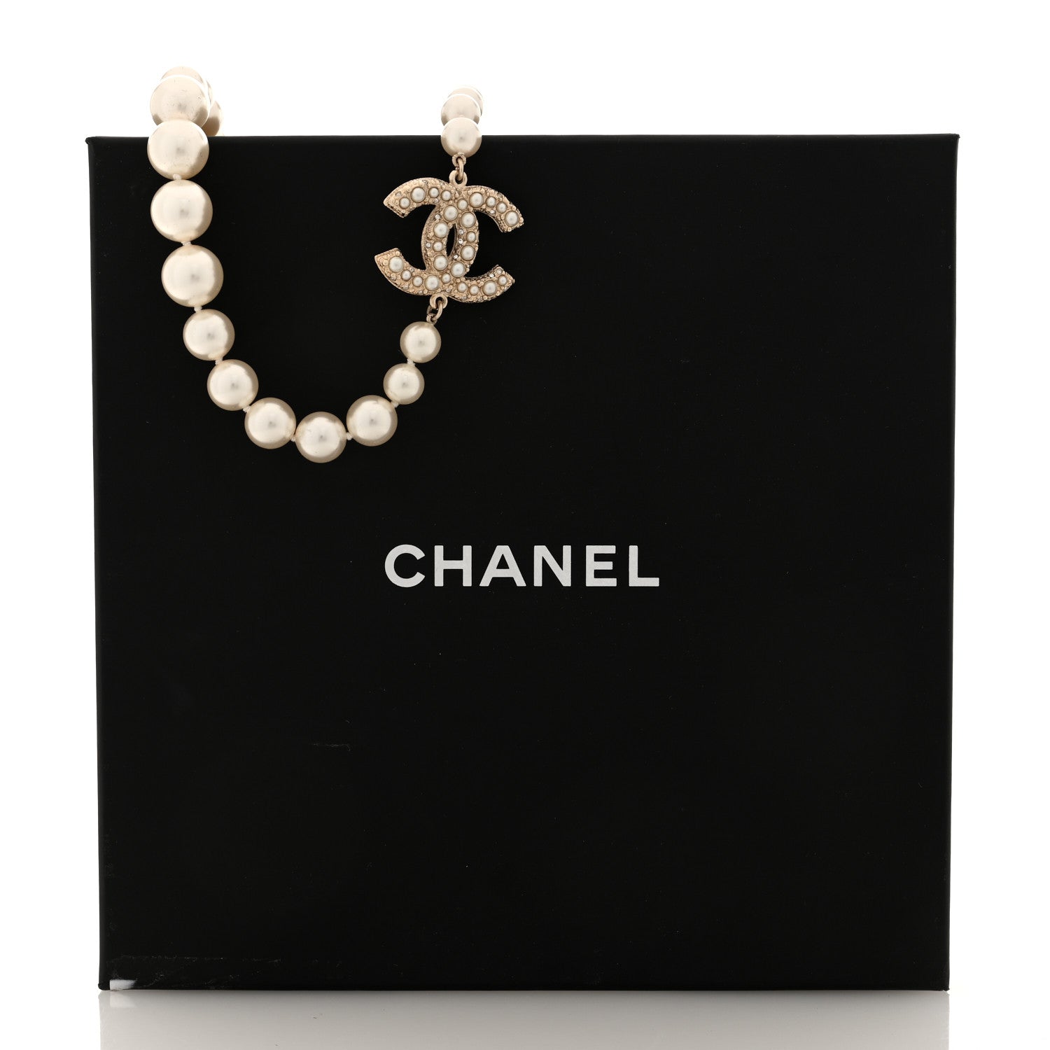 Chanel Graduated Pearl CC Short Necklace Gold 5 of 5