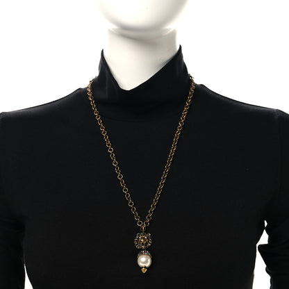 Gucci Metal Crystal Pearl Lion Head Necklace Aged Gold 2 of 4
