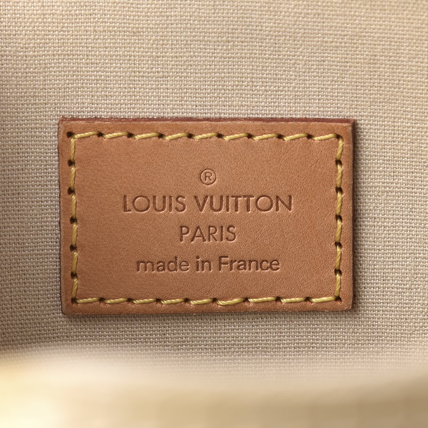 Louis Vuitton Vernis Alma PM Blanc Corail 8 of 9