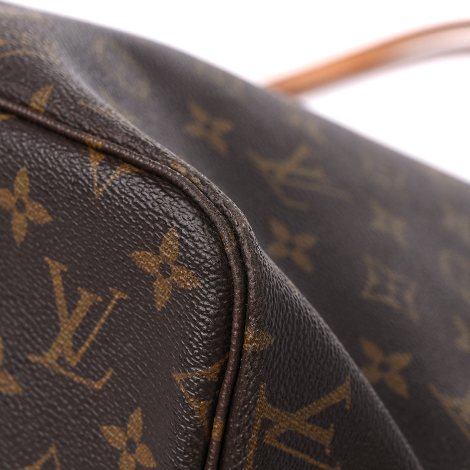 Louis Vuitton Monogram Neverfull MM 9 of 18
