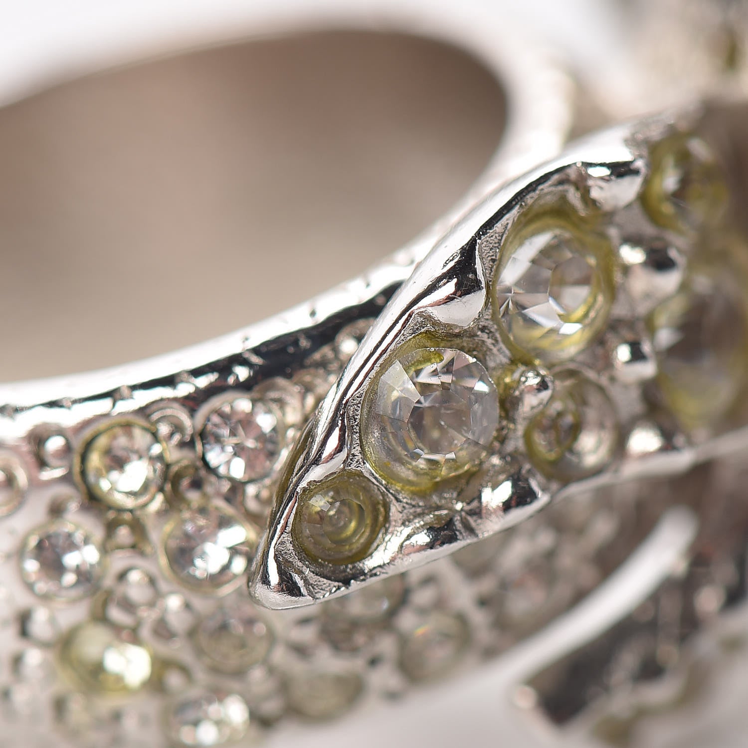 Chanel Swarovski Crystal Camellia Ring 6.5 Silver 6 of 7