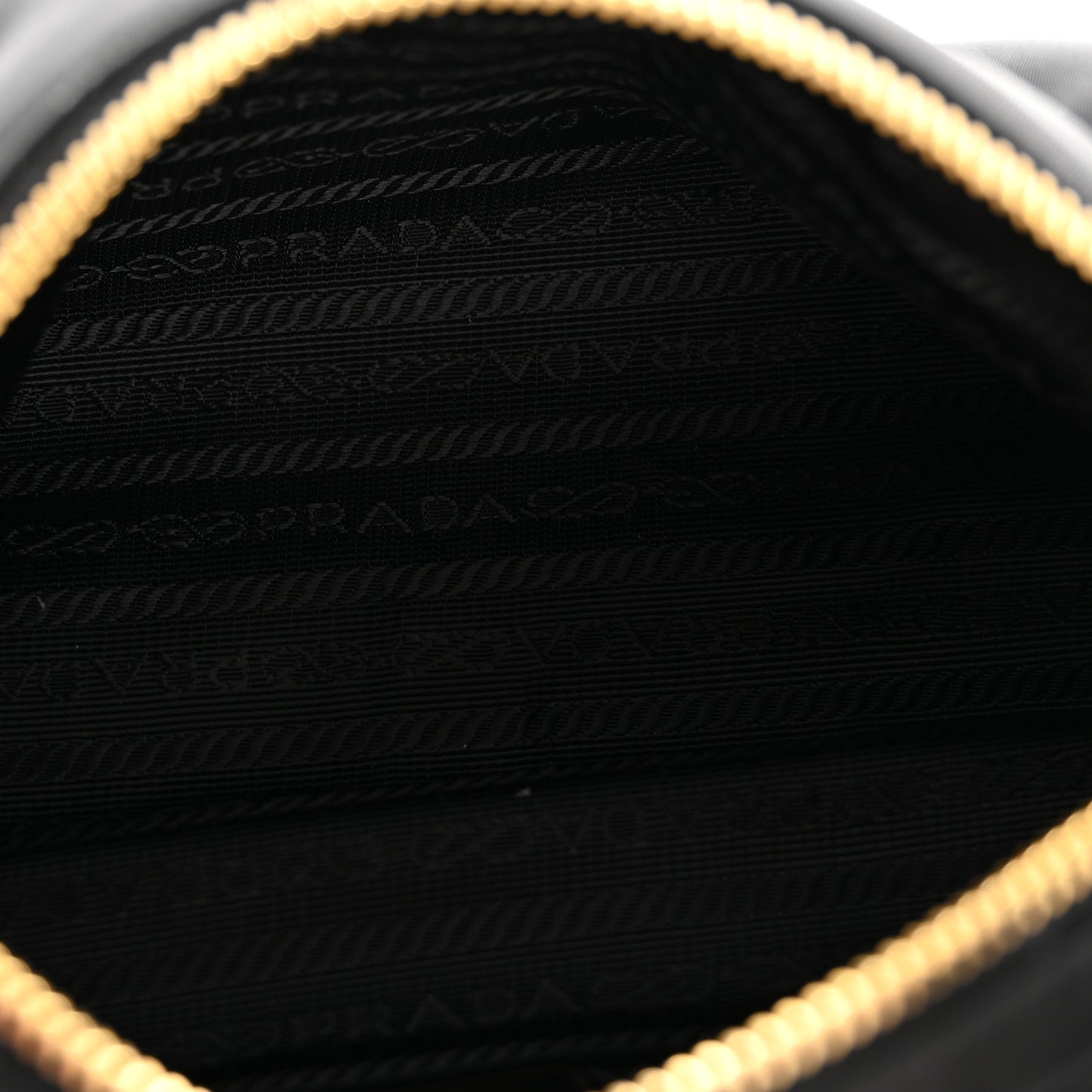 Re-Nylon Pouch Black