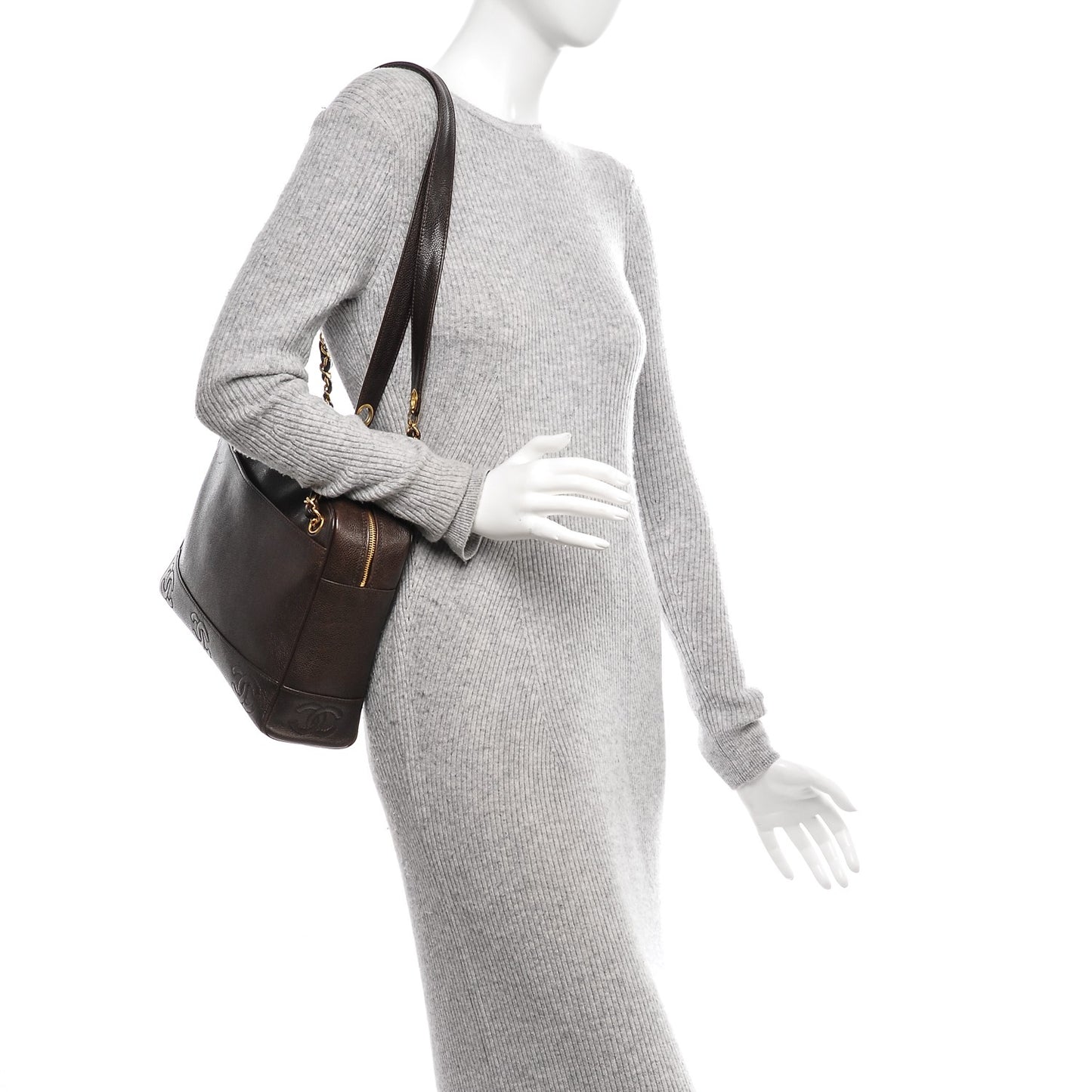 Caviar Shoulder Bag Brown