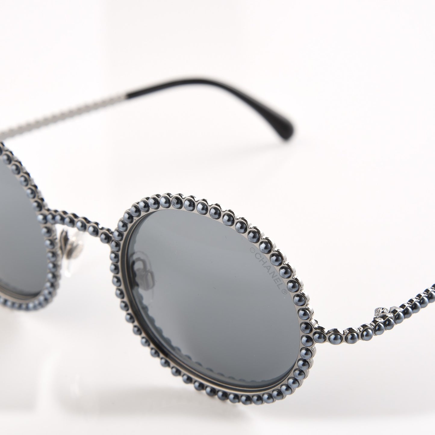 Pearl Round Sunglasses 71138 Grey
