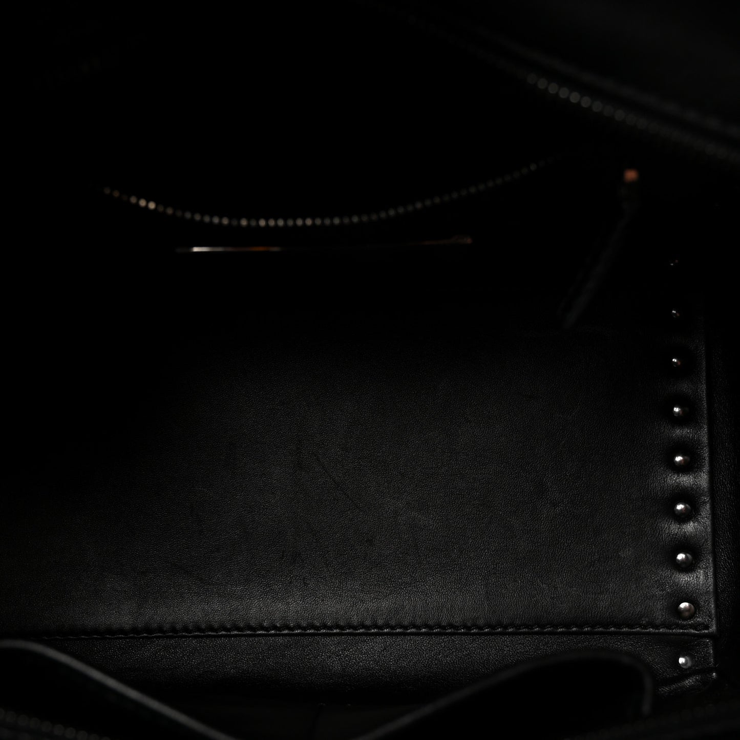 Vitello Small Rockstud Double Handle Tote Black