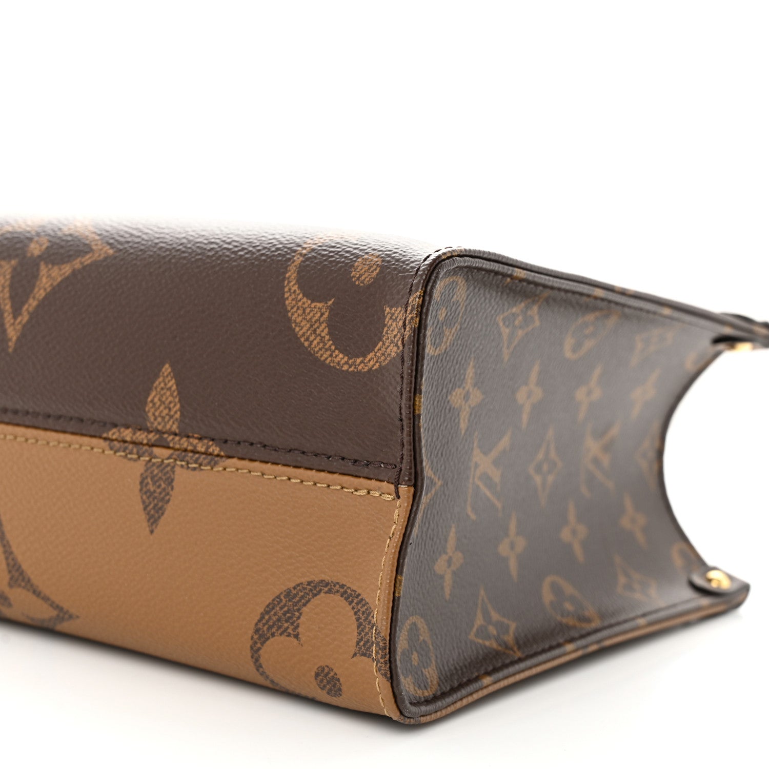 Louis Vuitton Reverse Monogram Giant Onthego PM 9 of 9