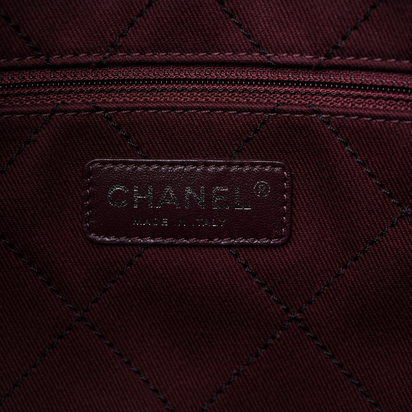 Grained Calfskin Quilted Small Daily Shopping Tote Black