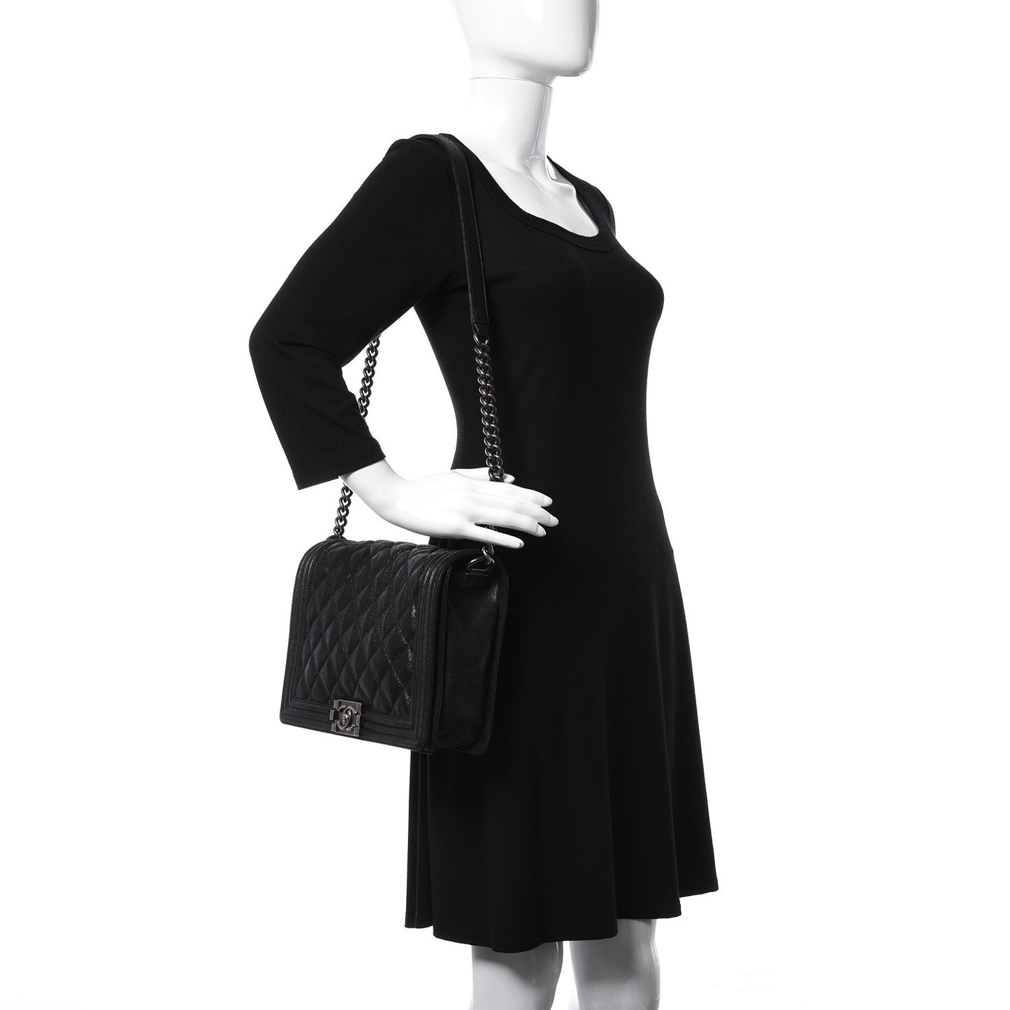 Iridescent Calfskin Quilted New Medium Gentle Boy Flap Black