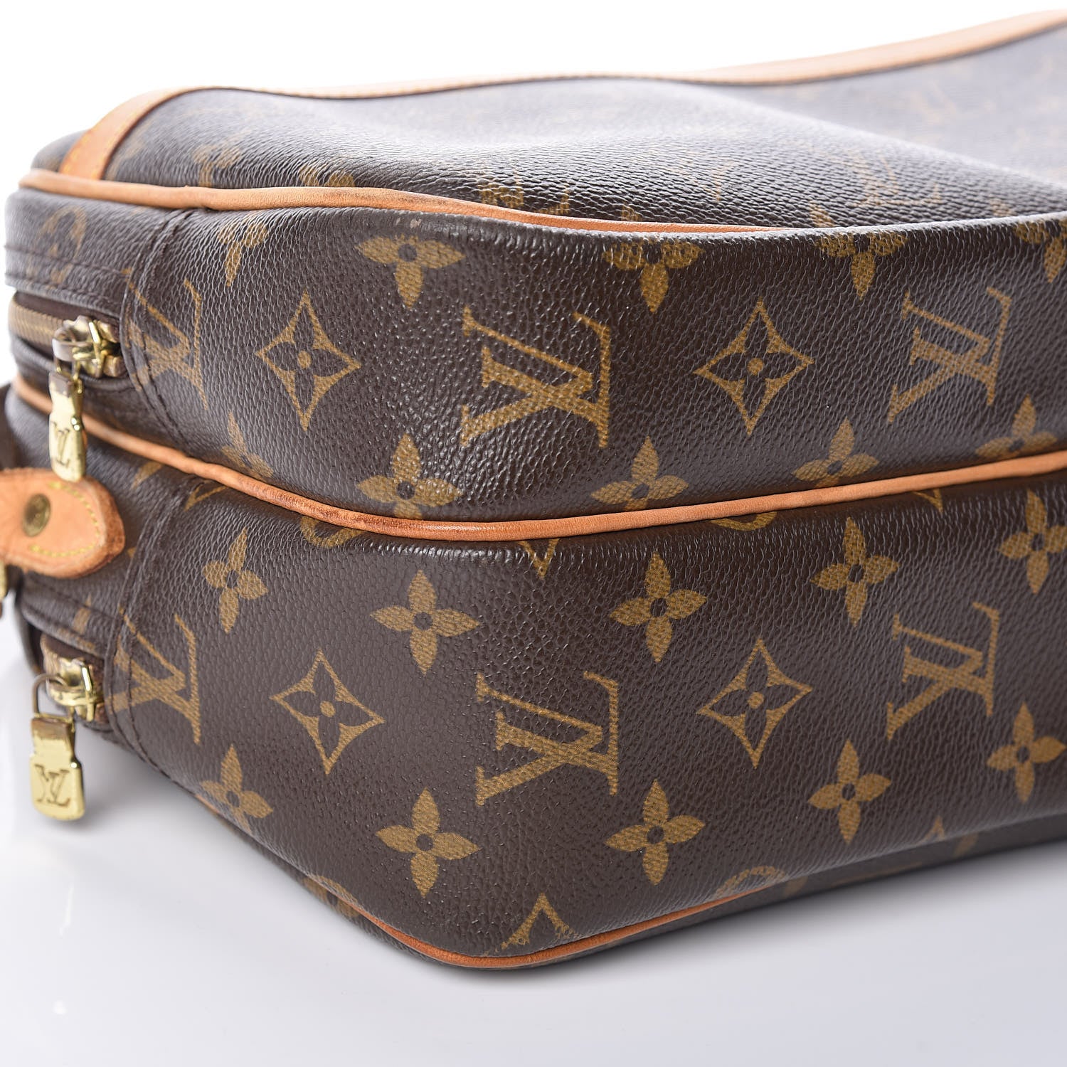 Louis Vuitton Monogram Reporter PM 14 of 19