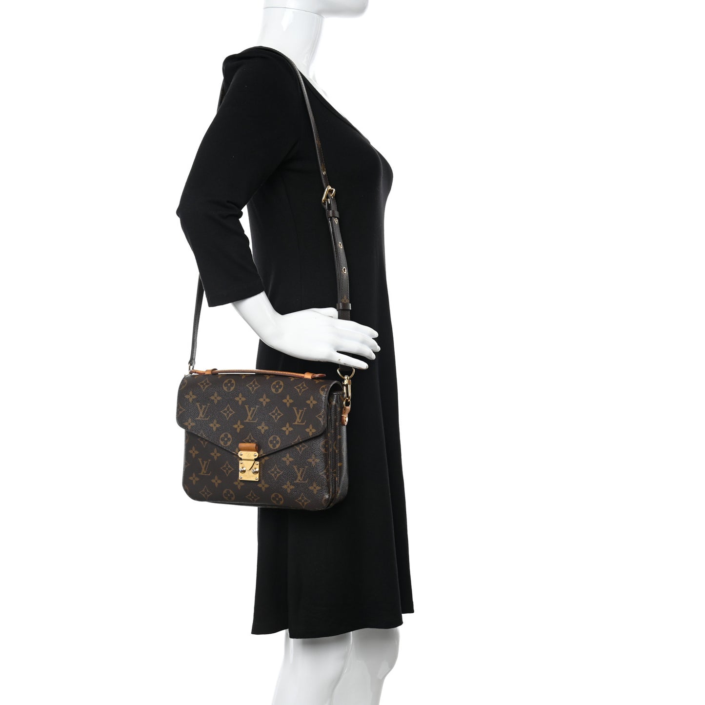 Monogram Pochette Metis