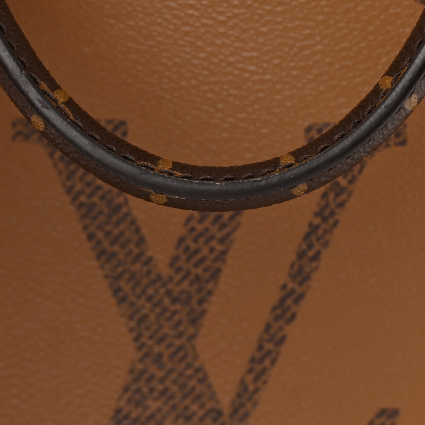 Reverse Monogram Giant Onthego GM