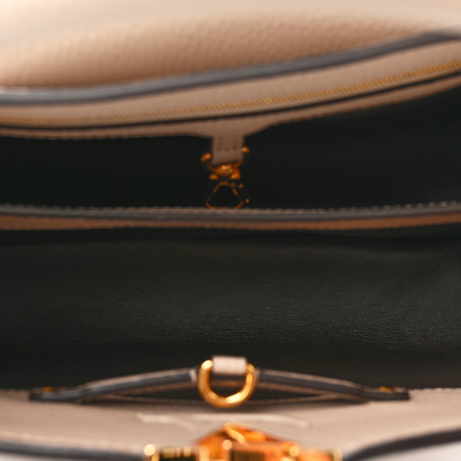 Louis Vuitton Taurillon Capucines PM Galet 5 of 10