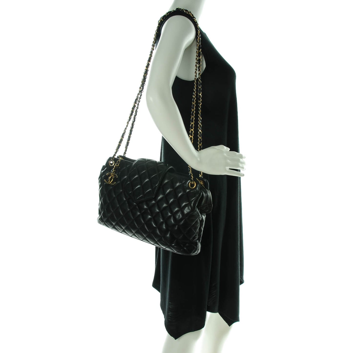 Lambskin Quilted Shoulder Bag Black