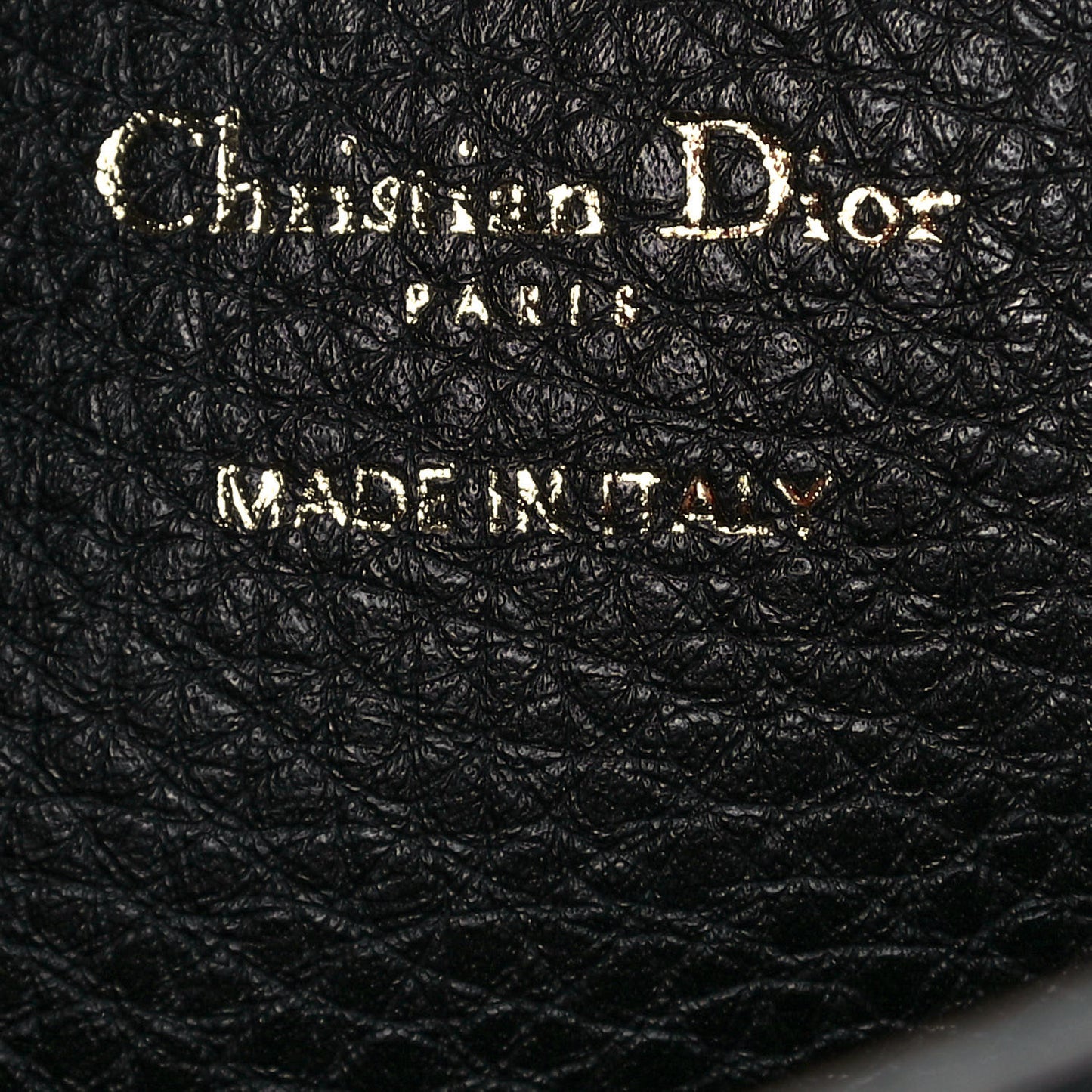 Grained Calfskin Large Bobby Flap Black